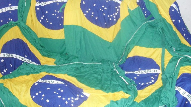 Foto 1 - Bandeira de cap do brasil